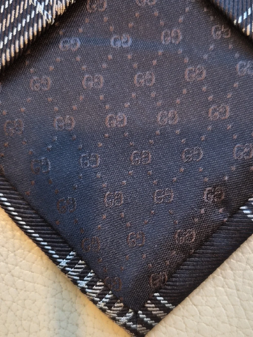 Authentic Gucci Brown Tie with White Windowpane Plaid